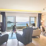 Bodrum Gulluk Marina Suites