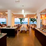 Dogan Beach Resort & Spa Hotel