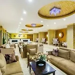 Avalon Beach Hotel