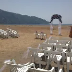 Yaprak Hotel