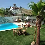 Alacati B House Hotel