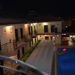 Las Palmeras Hotel