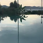 Egesu Marina Guest House