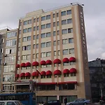 Hotel Santa Pera