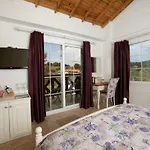 Vinifera Vineyards Hotel