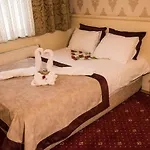 Nazar Hotel