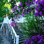 Larissa Hill Beach Hotel