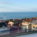 White Golden Suite Hotel