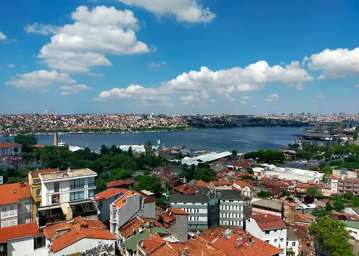 Grand Halic Goldenhorn