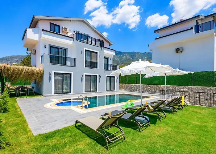 Atlantis Kapali- 4 Bedroom Holiday Villa In Hisaronu