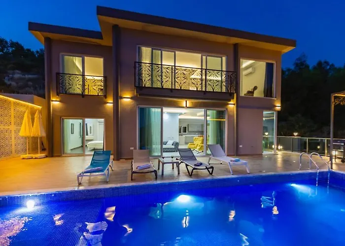 La Villa Celine- Xlarge Villa Complete Privacy In Nature, Pool With Wondeful View