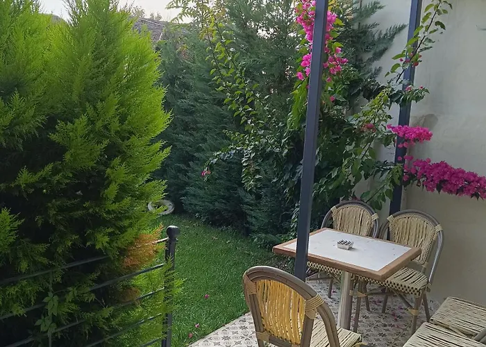 Efzen Hotel