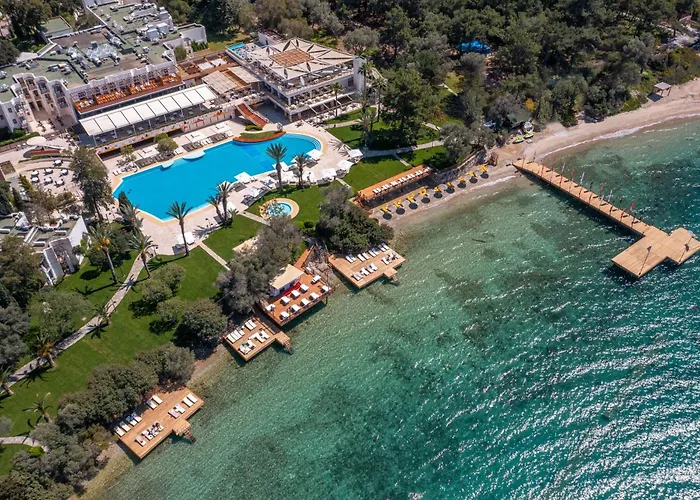 Doubletree By Hilton Bodrum Isil Club Ultra All-Inclusive Resort