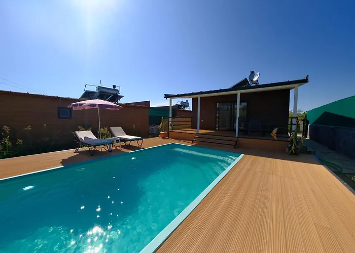 Golden Retreat Bungalows