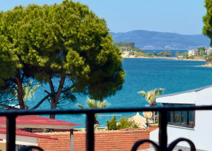Rosy Suites Hotel