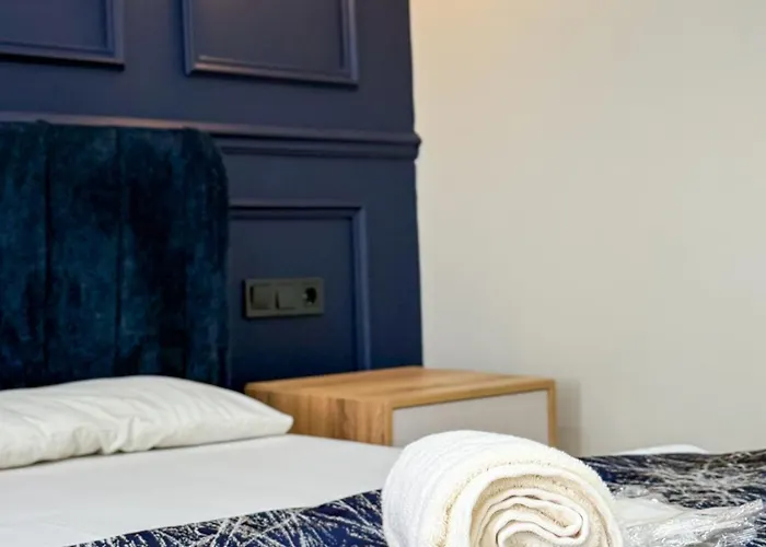 The Reina Hotel