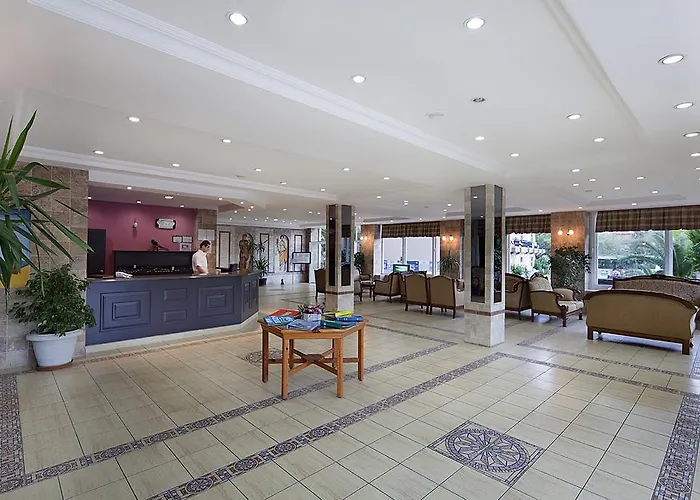Larissa Garden Hotel