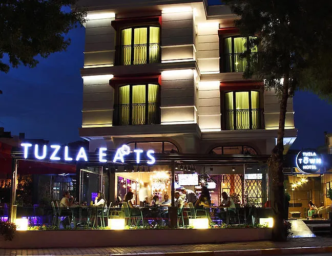 Tuzla Town Hotel