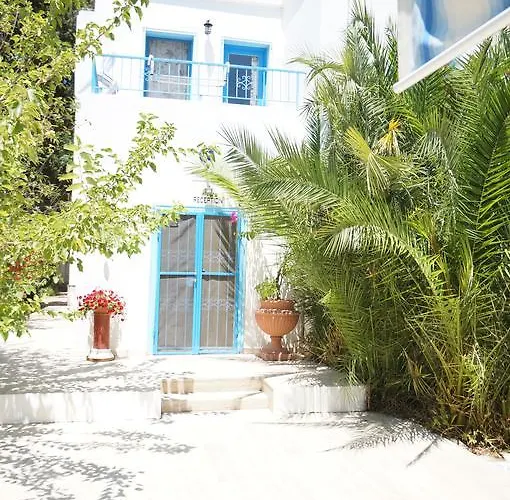 Esmana Hotel