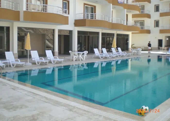 Golden Life Apartments