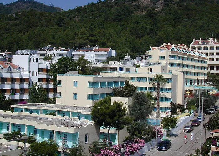 Banu Apts And Studios