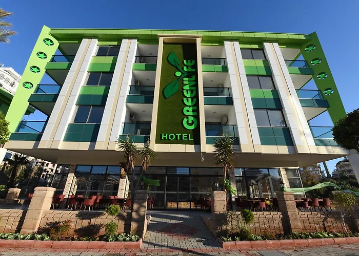 Green Life Hotel