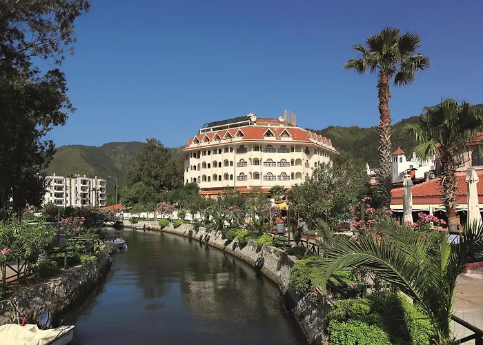 Fortuna Beach Hotel