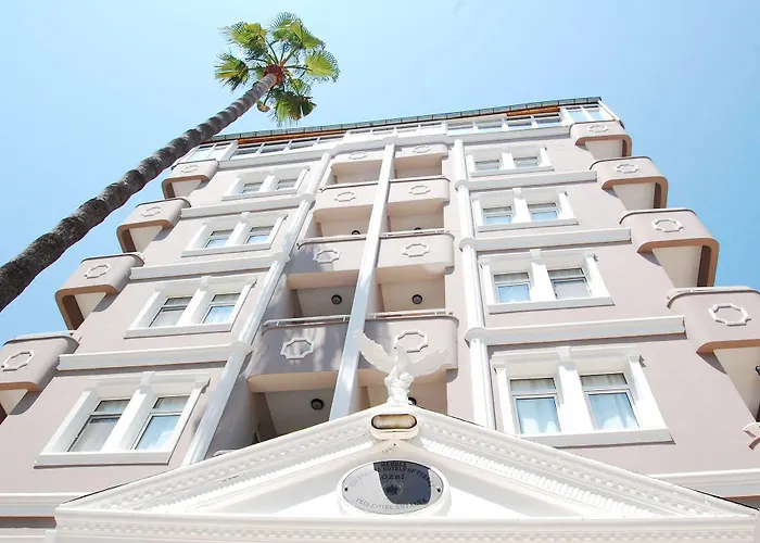 Triana Hotel