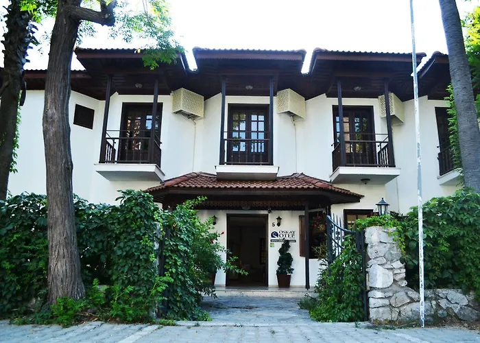 Oskay Hotel