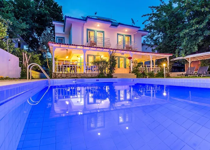 Calypso Cozy Suites (Adults Only)