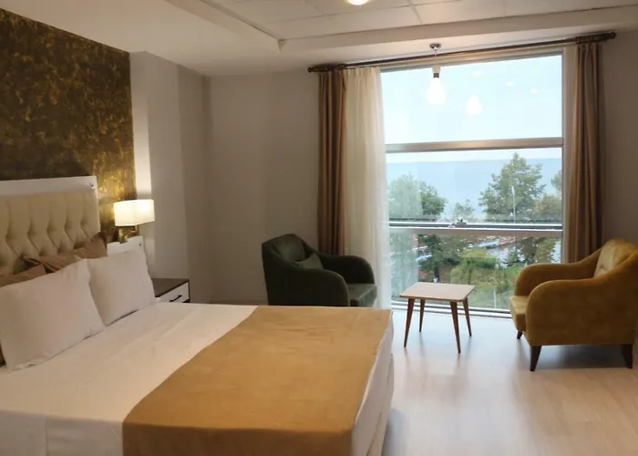 Alarga Premier Hotel
