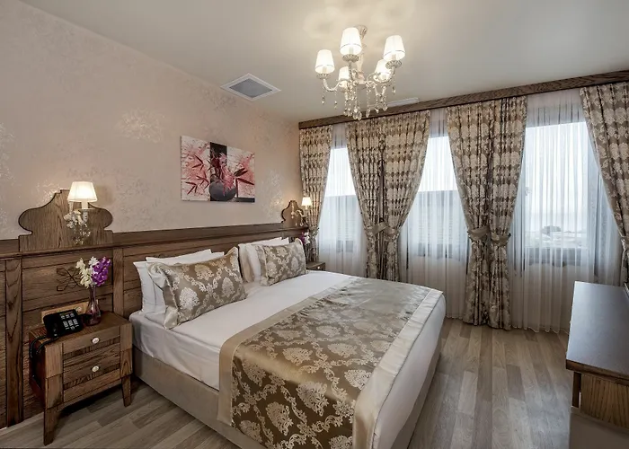Perapolis Hotel