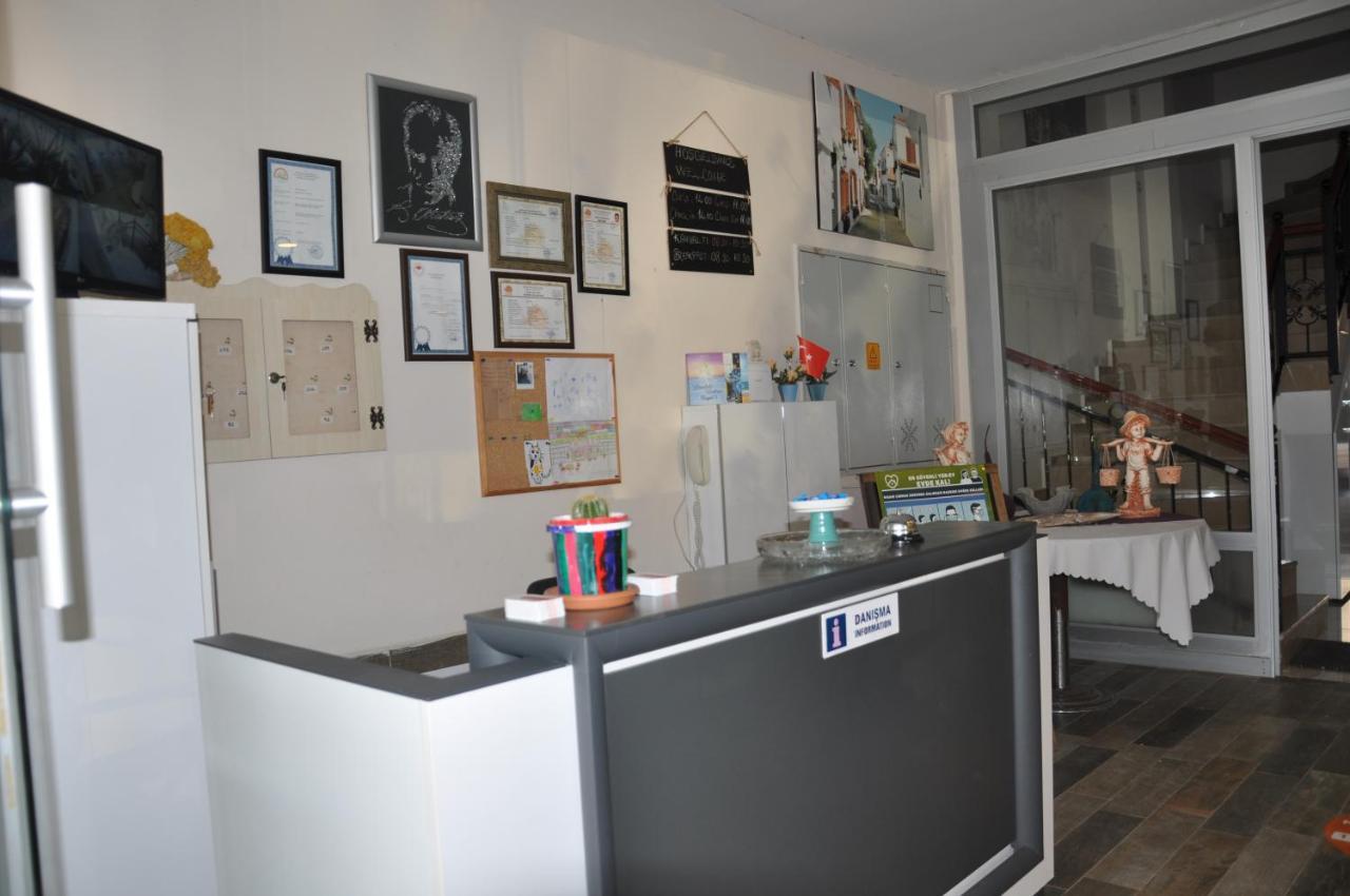 Neoss Boutique
