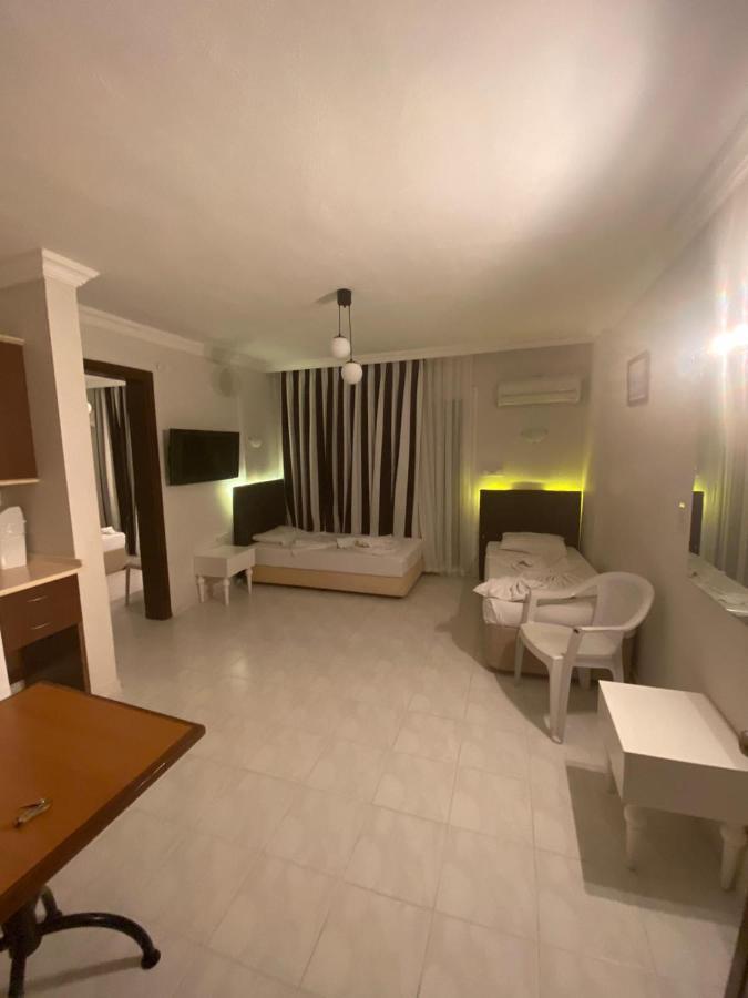 Hotel Karadede *