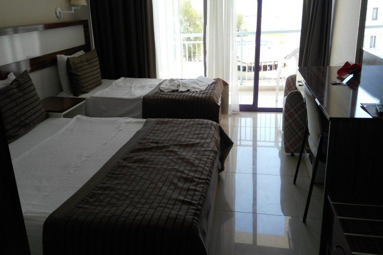 Le Monde & Hotel 4*
