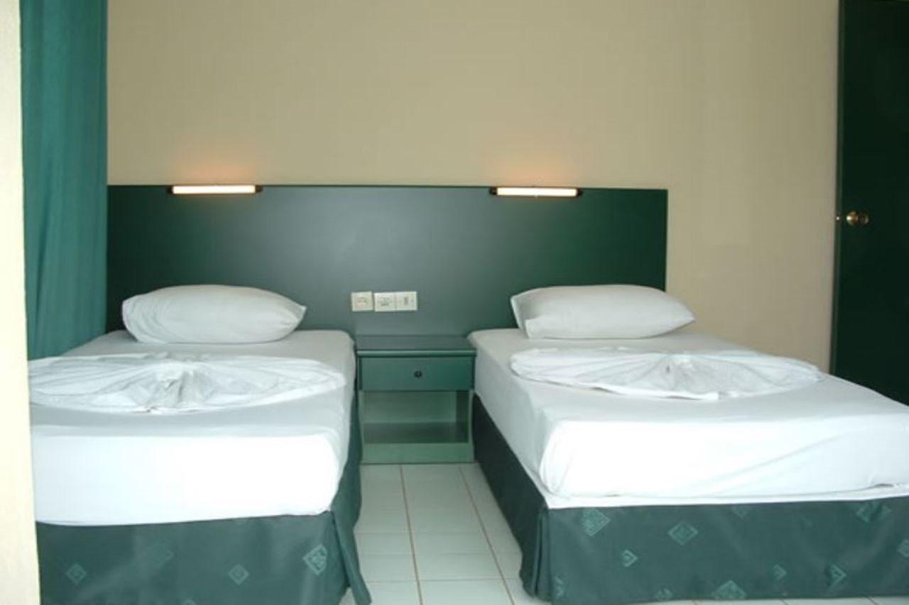 Ayhan Marmaris