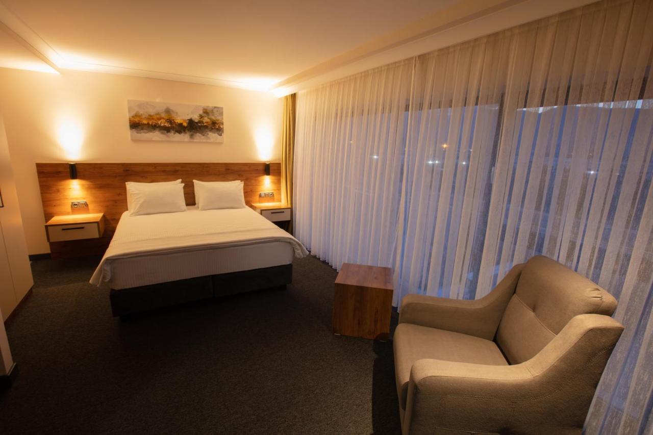 Valent Business Hotel *