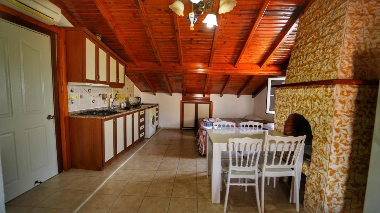 Yuecel Hotel 3*