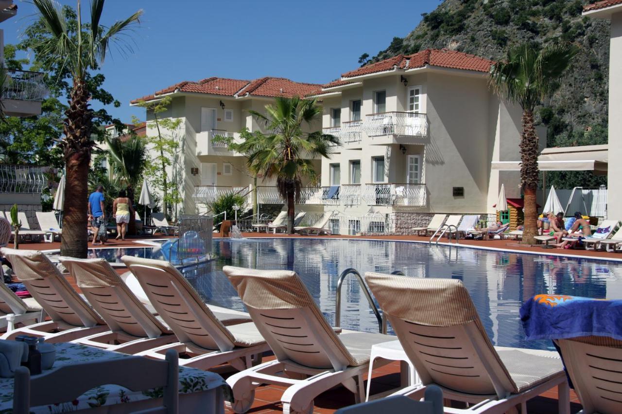 The Blue Lagoon Deluxe Hotel 3*