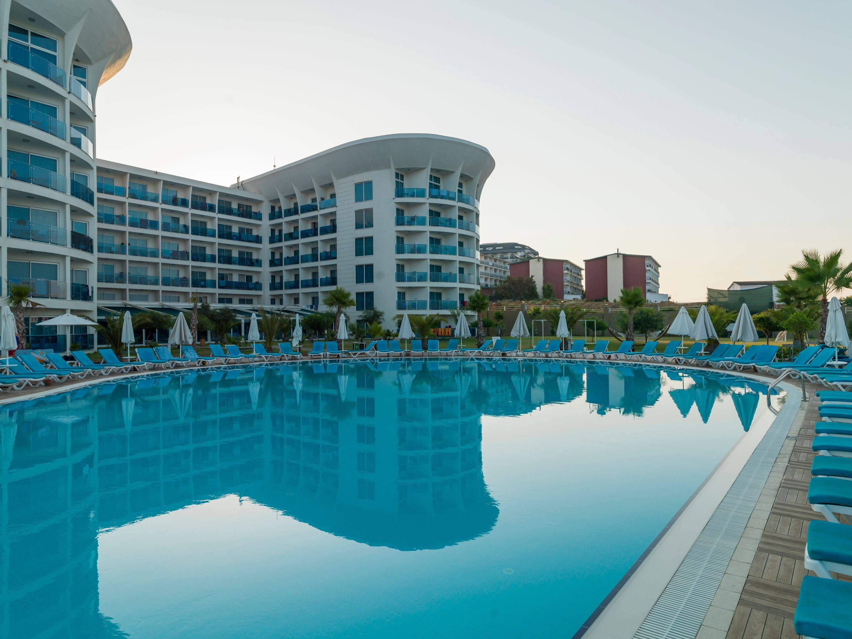 Resort Sultan Of Dreams &