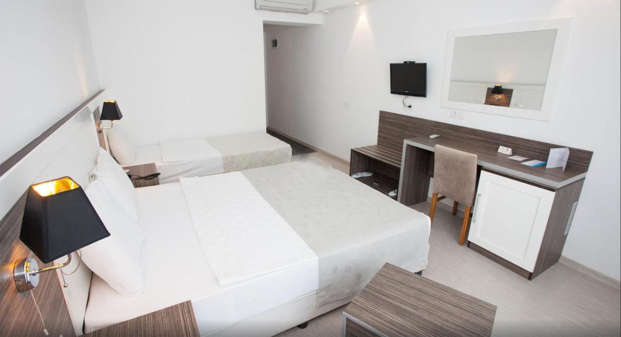 Club Shark Hotel 4*