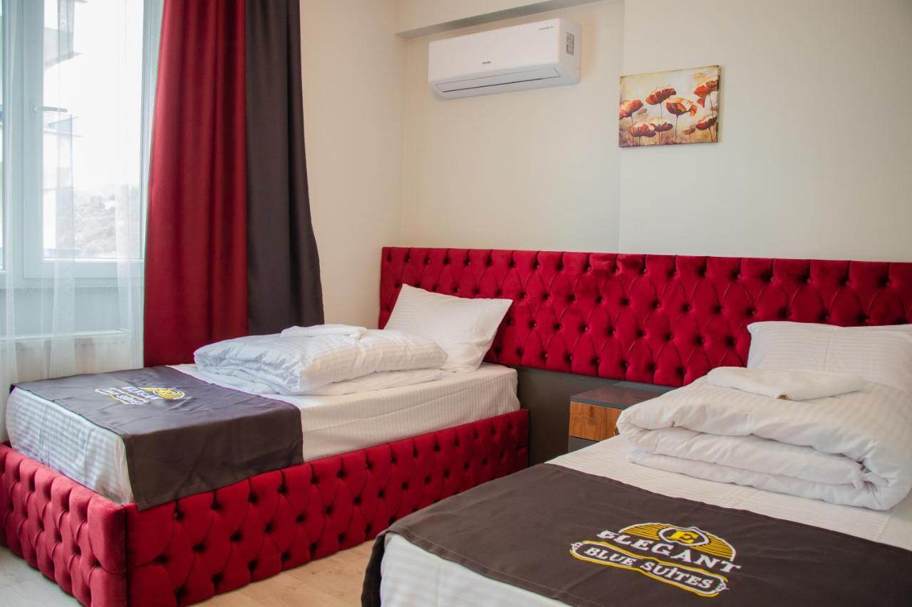 Elegant Blue Hotel 3*