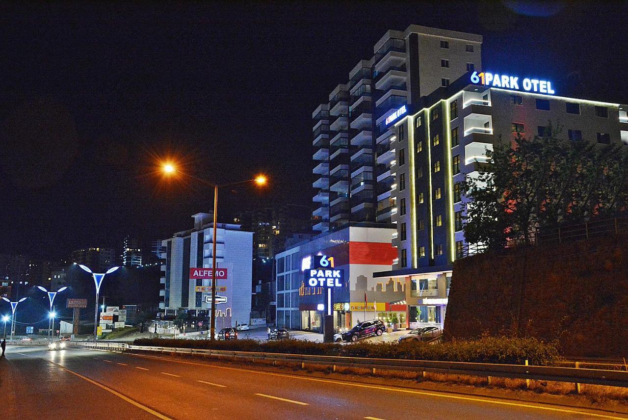 Aparthotel 61 Park 3*