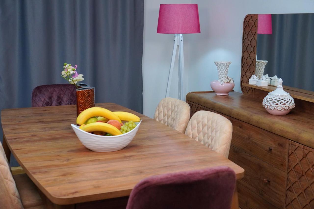 Zenofon Apartment *