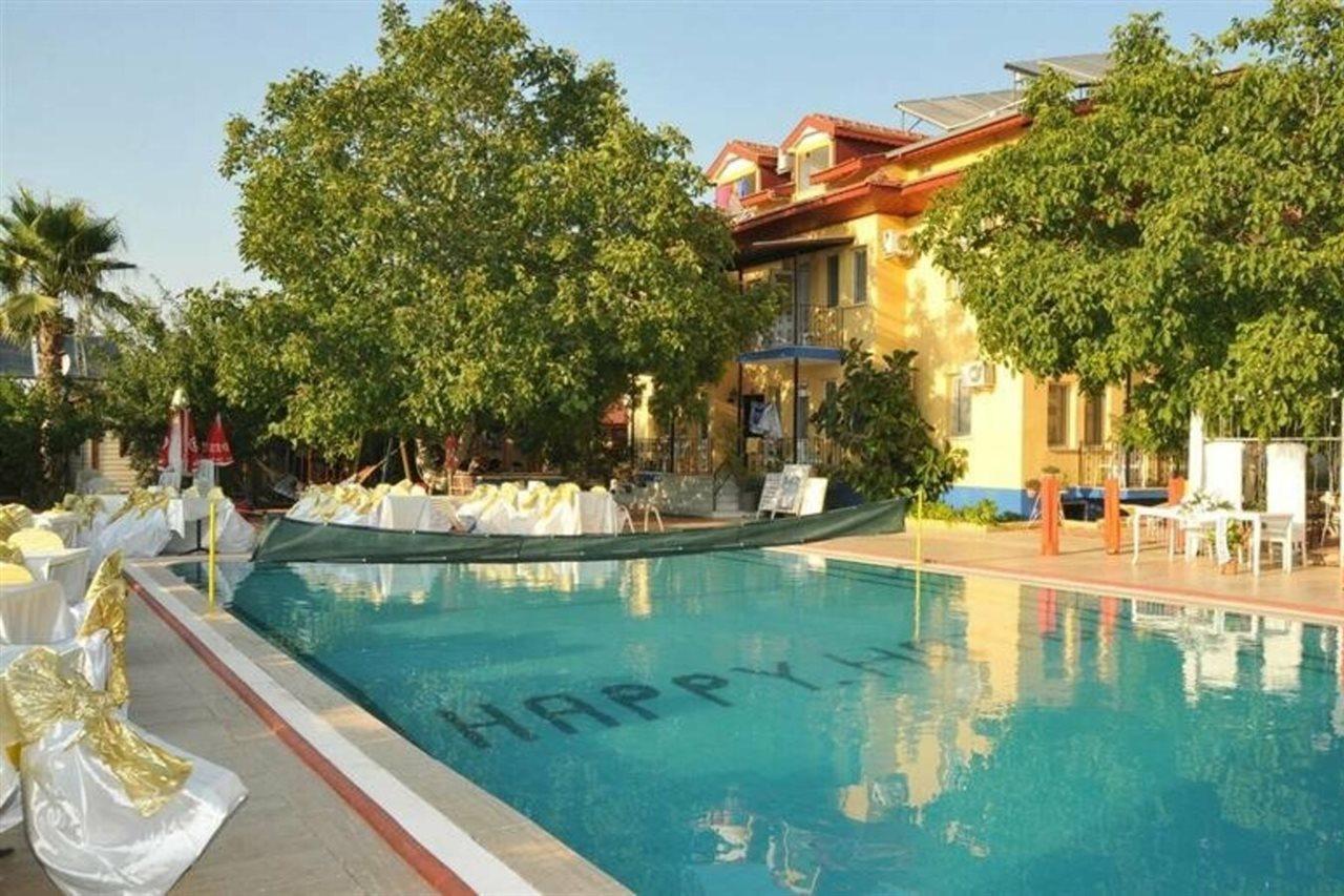 Hotel Happy Nur
