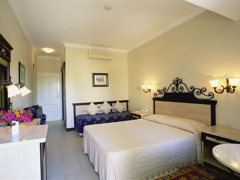 Cactus Mirage Family Club 4*