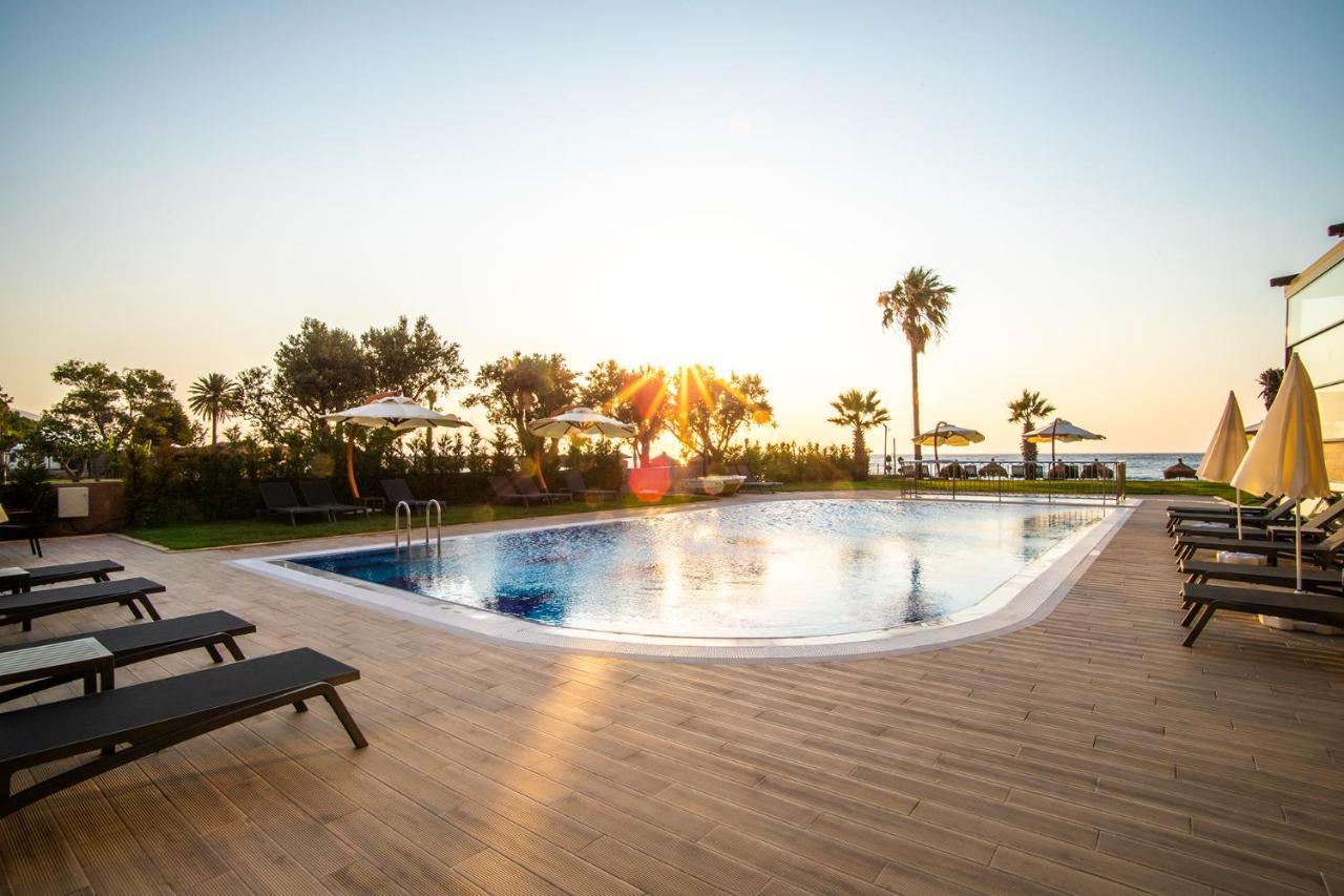 Maia Luxury & Hotel