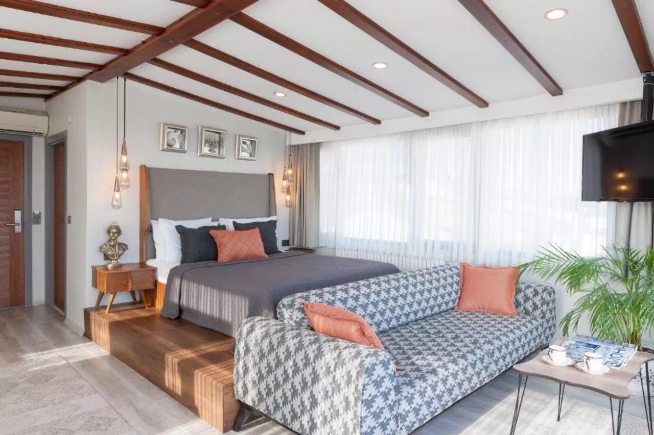 Romantic Hotel 3*