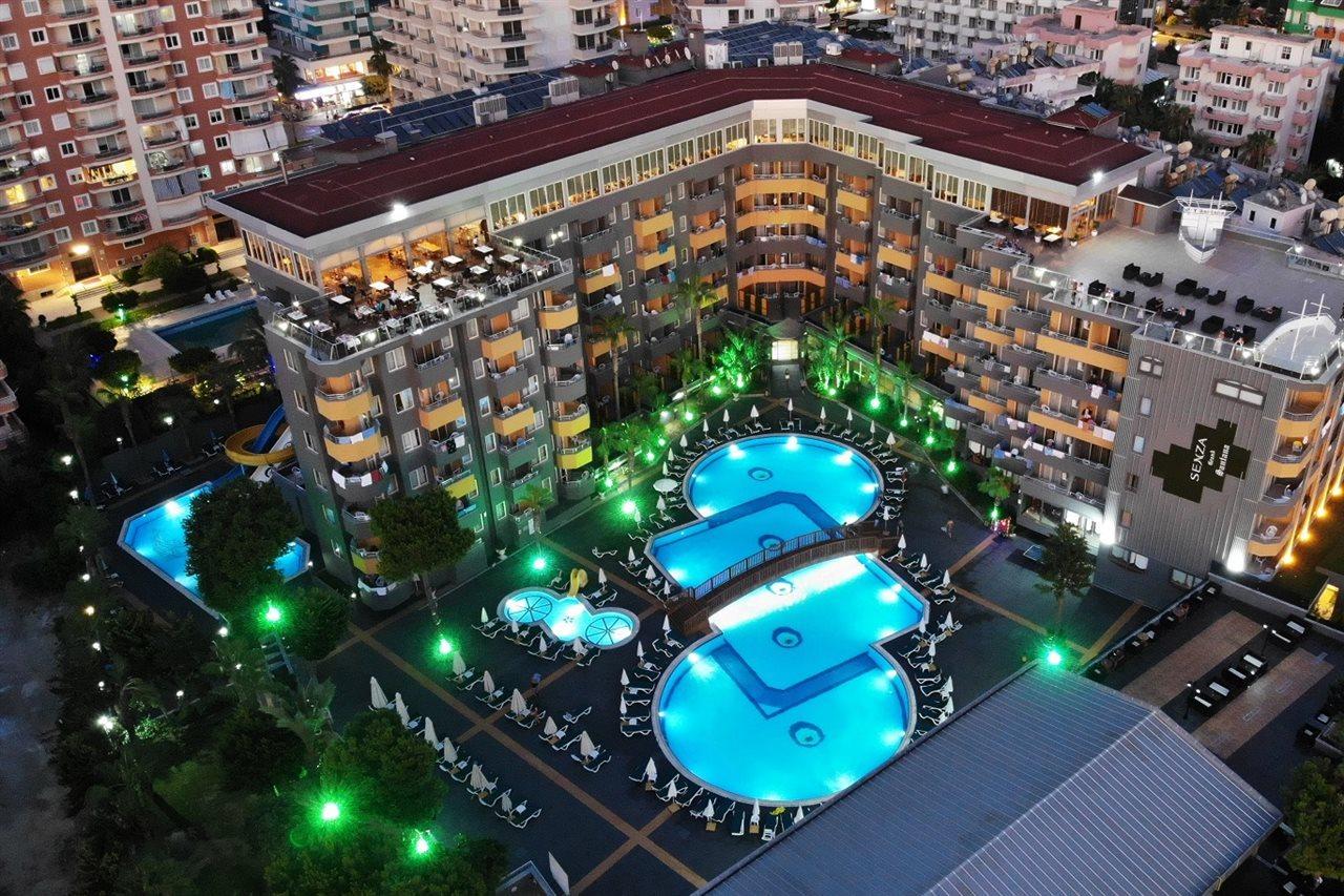 Hotel Senza Grand Santana