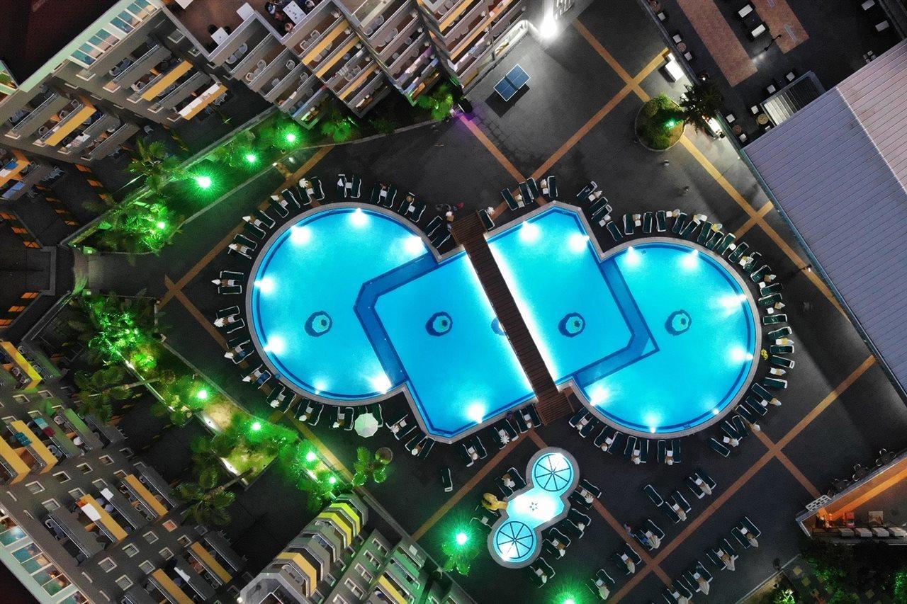 Senza Grand Santana Hotel